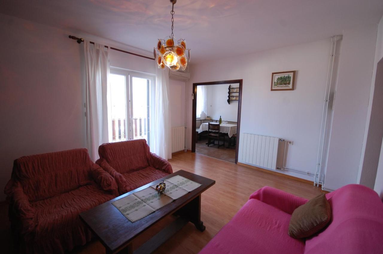 Apartma Toni By El-pi Tours