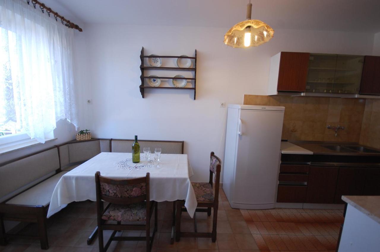 Apartma Toni By El-pi Tours