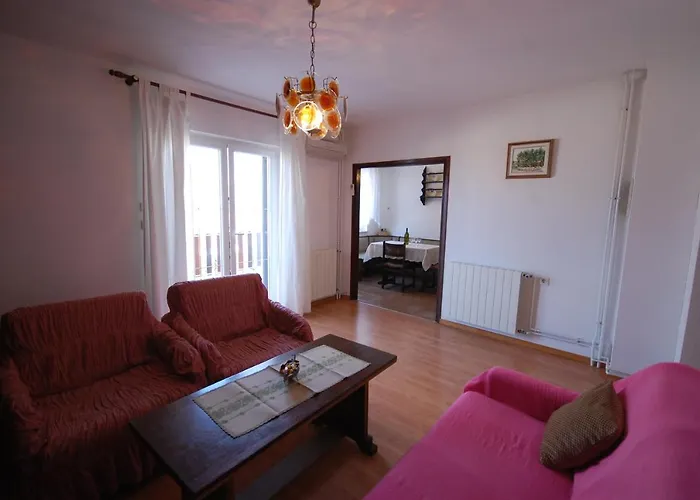 Apartments Toni By El-Pi Tours